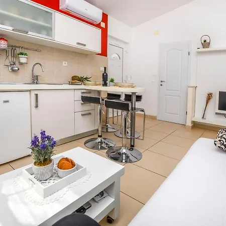 Capitan House I