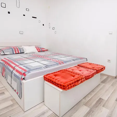 Capitan House I