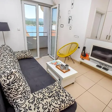Апартаменты Capitan House I Рогозница